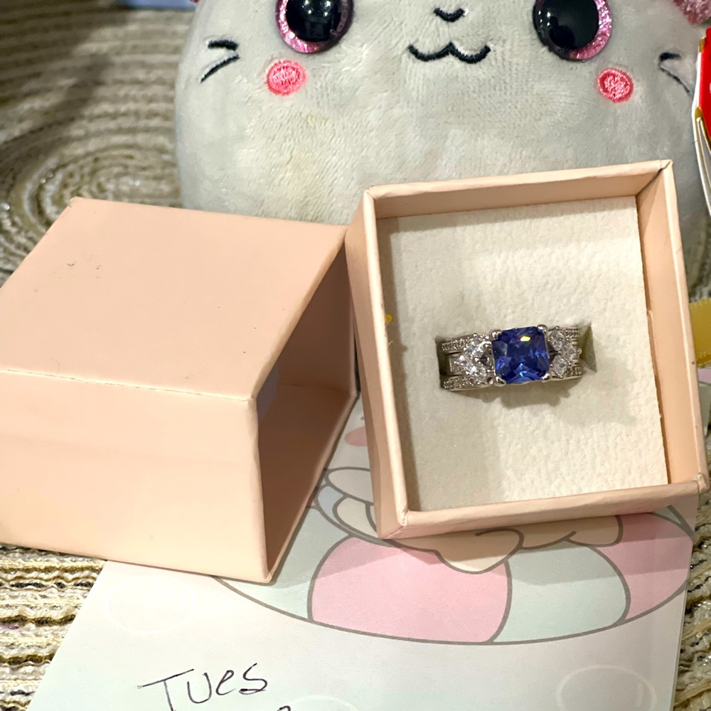 Bomb party Gogo ring Size 7 rhodium w Tanzanite